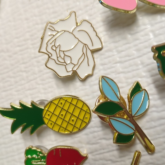 🩵2/$10🩵Colorful Enamel Pin Set - Picture 3 of 6